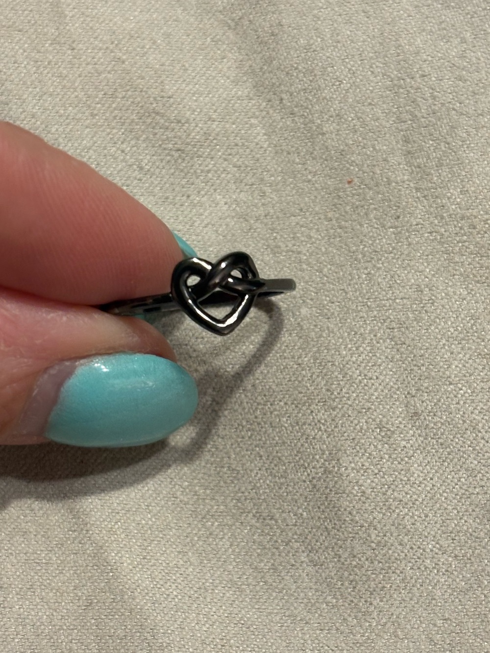 Sterling Silver Black Heart Knot Ring - Picture 5 of 7
